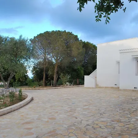 Il Trullo Bianco *